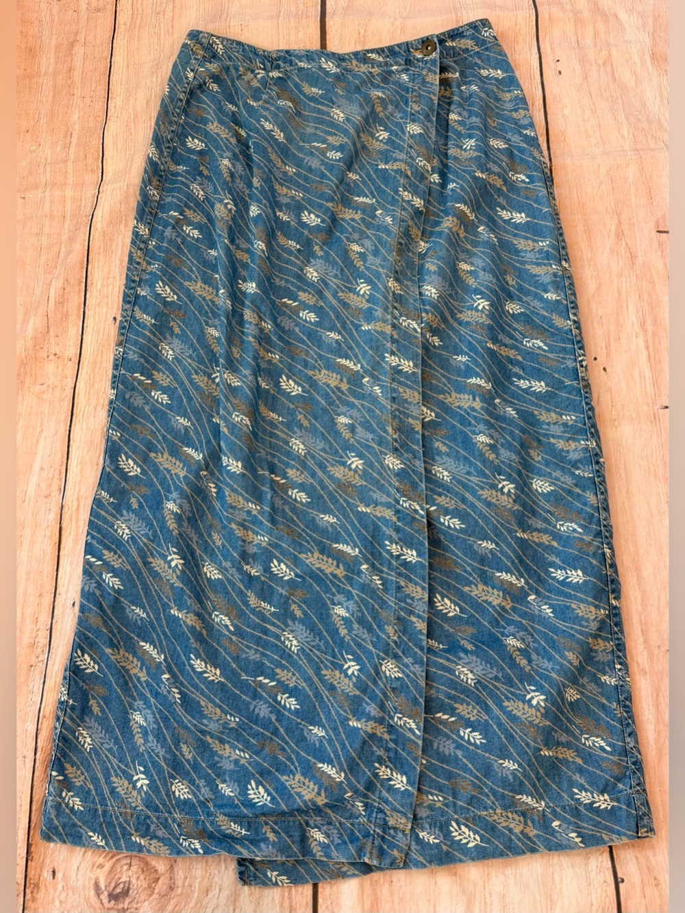 Liz Claiborne Lizwear  Blue Floral Denim Maxi Wrap Skirt Vintage 90s Size 10